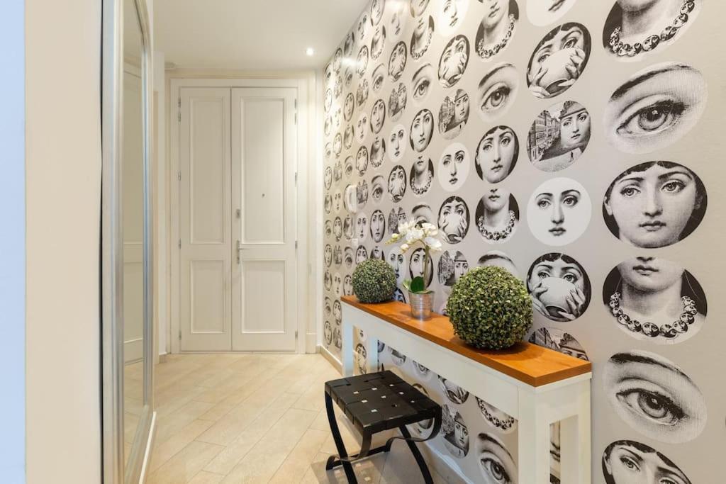 Designer Dream With Balcony At Vaci Street Apartment *